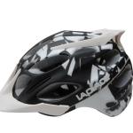 New color high quality in-mold sport helmet-Q3