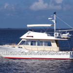 IG 39 fiberglass yacht