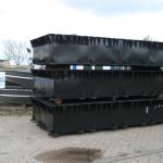 Connectable pontoons-