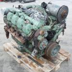 ENGINE OM 422 V8-