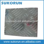 Aluminum plate bus floor-