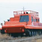 tracked rescue and disaster relief vehicle