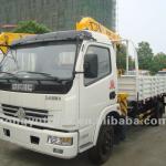dongfeng duolika 4*2 3.5T lorry loading crane truck