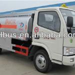 DongFeng 4*2 small Fuel Tanker Trucks 2000L DLQ5043GJYE